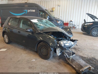 2012 VOLKSWAGEN GOLF 2.5L 4-DOOR
