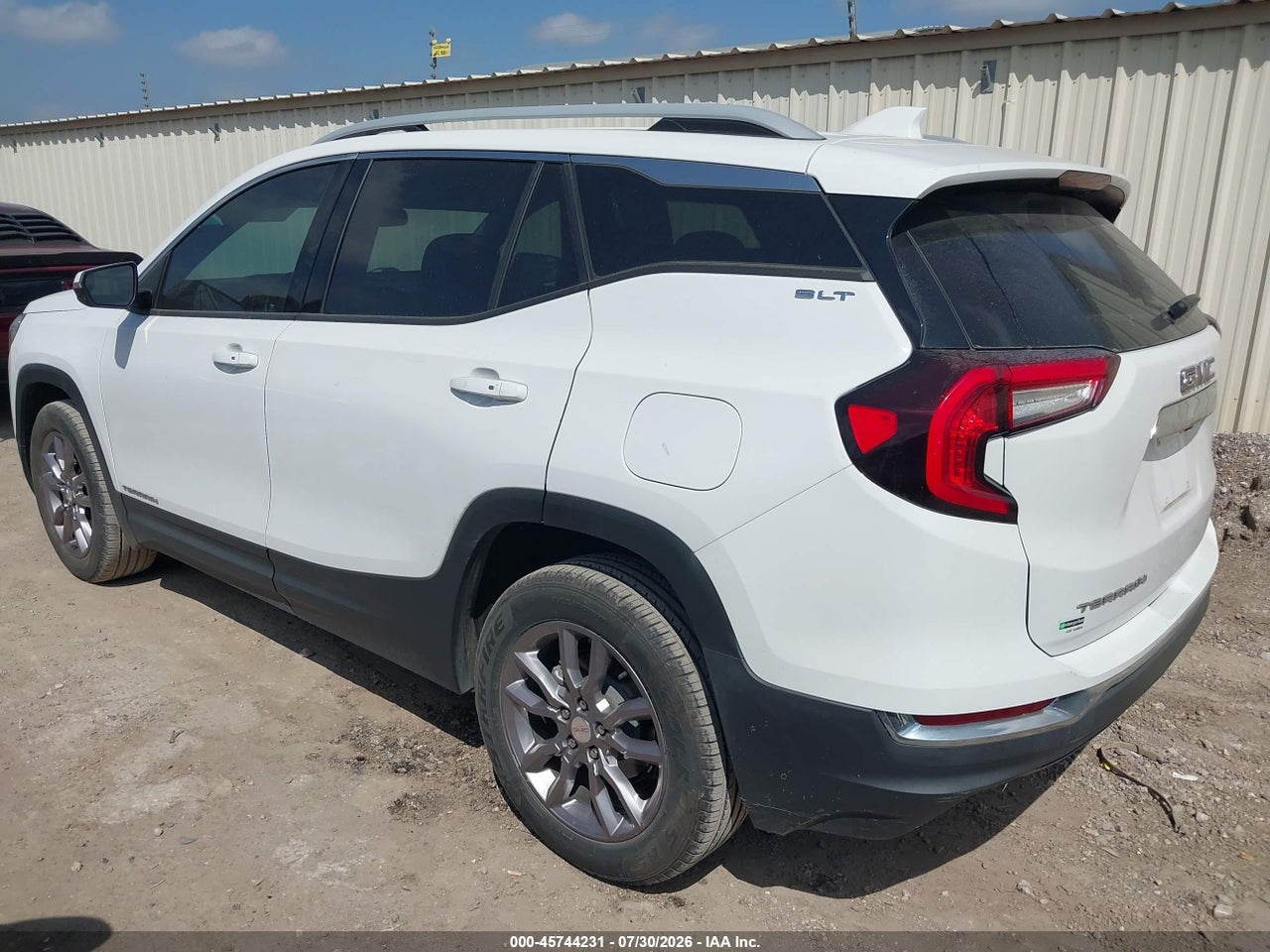 2023 GMC TERRAIN FWD SLT · 3/11