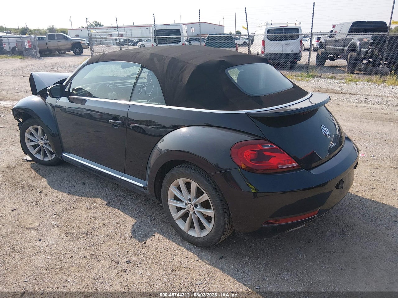 2019 VOLKSWAGEN BEETLE   · 3/11