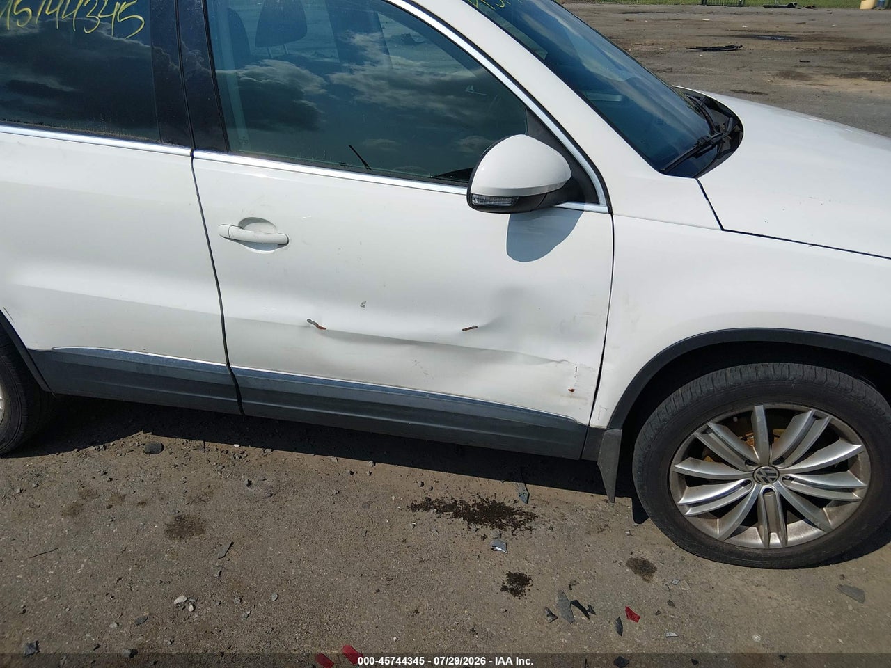 2013 VOLKSWAGEN TIGUAN SE · 6/11