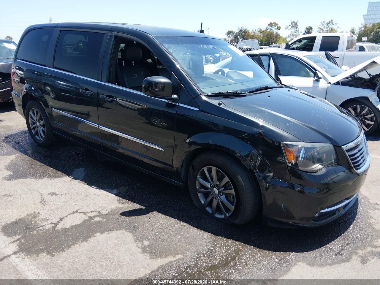 2C4RC1HG8FR****** · 2015 CHRYSLER TOWN &amp; COUNTRY S