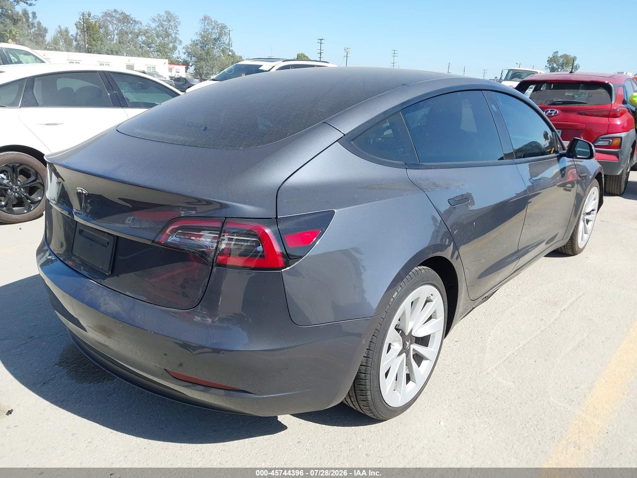 2022 TESLA MODEL 3 REAR-WHEEL DRIVE · 4/11