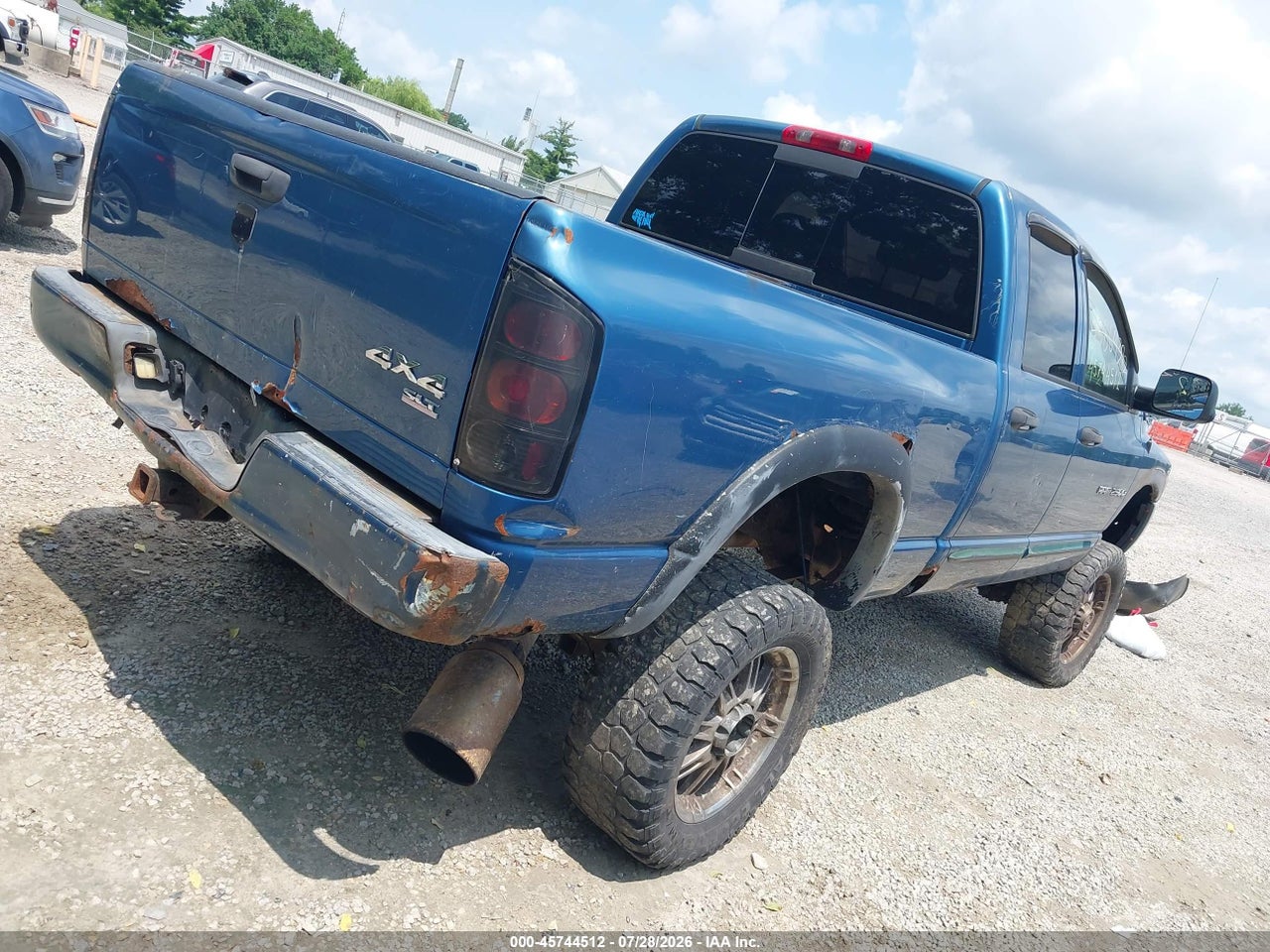 2004 DODGE RAM 2500 SLT/LARAMIE · 4/11