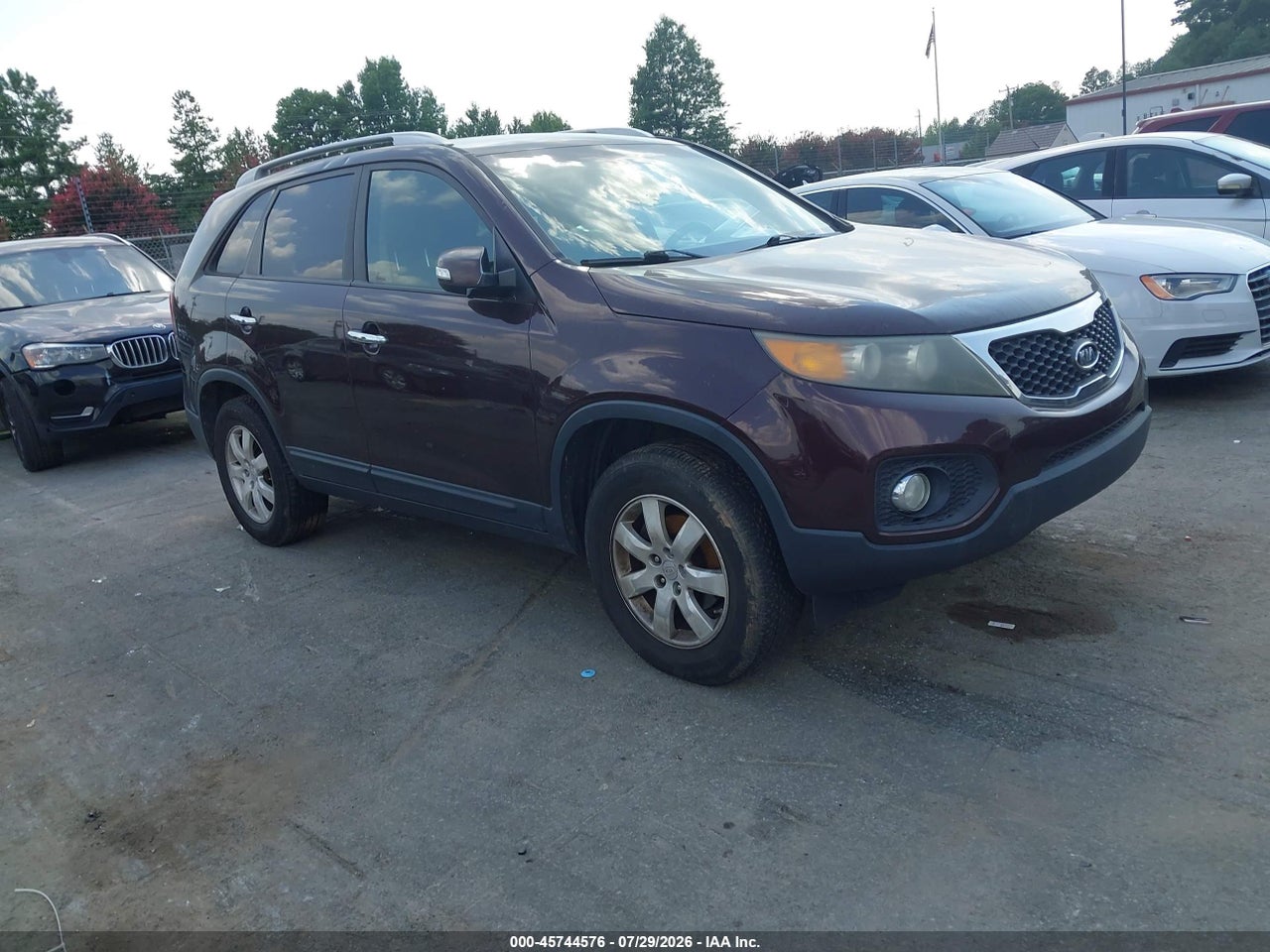 5XYKTCA13BG****** · 2011 KIA SORENTO LX