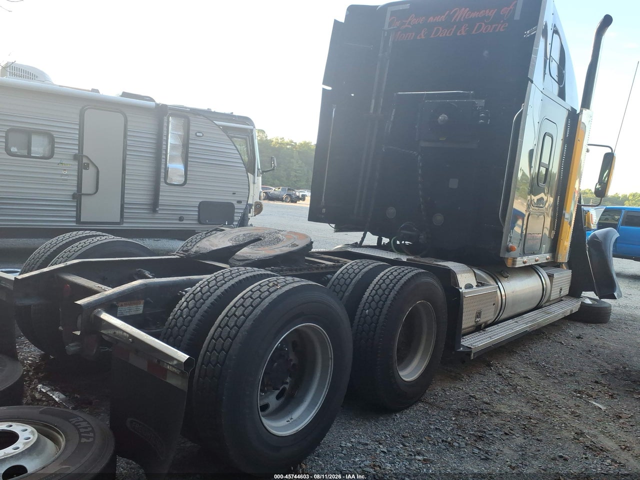 2017 FREIGHTLINER CONVENTIONAL CORONADO 132 · 4/4