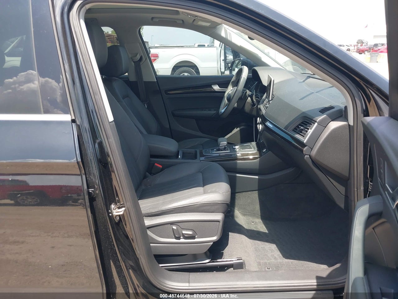 2018 AUDI Q5 2.0T PREMIUM/2.0T TECH PREMIUM · 5/11