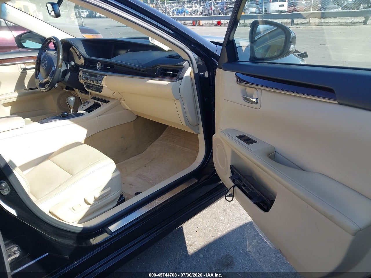 2014 LEXUS ES 350 · 5/11