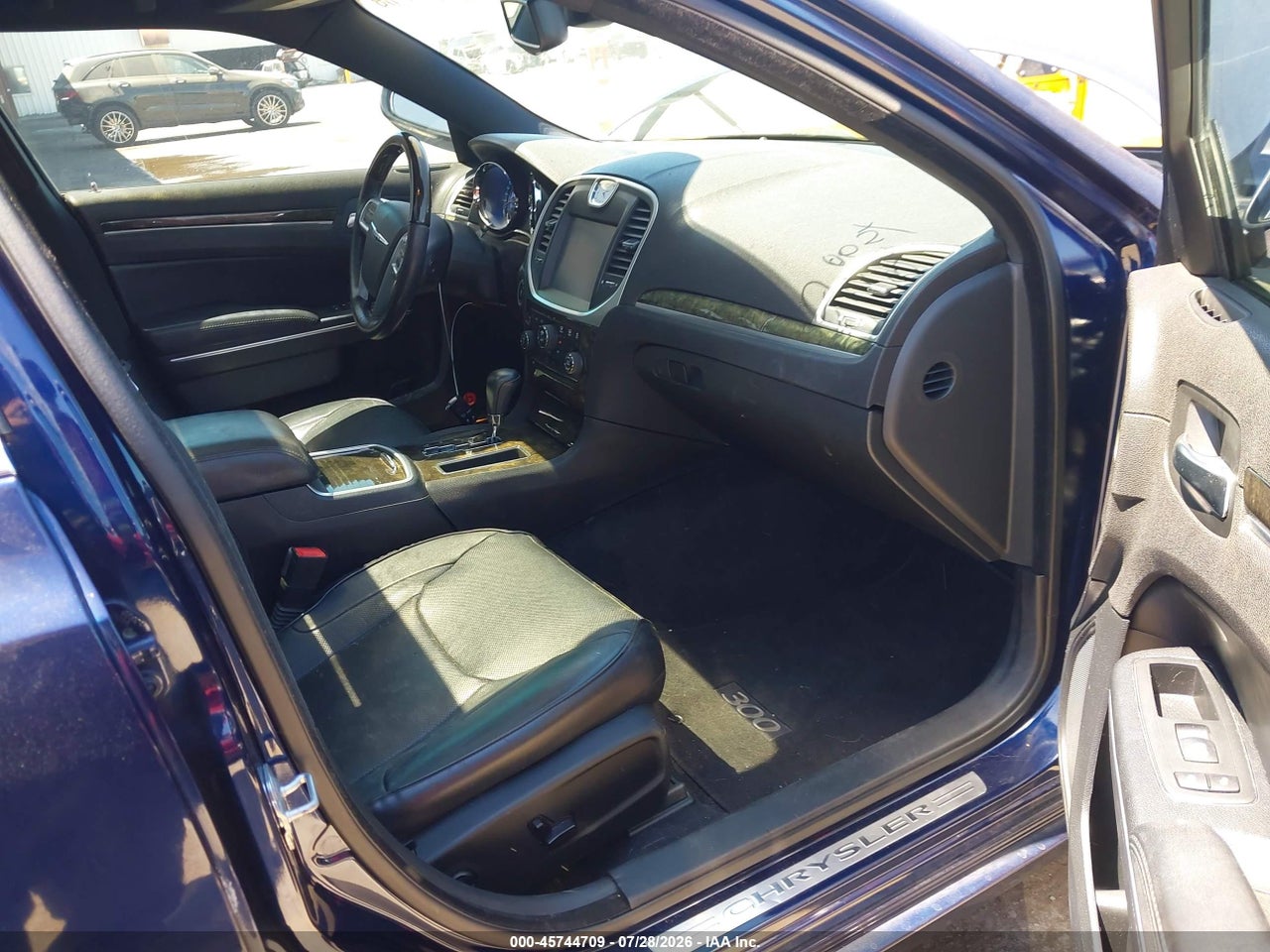 2014 CHRYSLER 300C · 5/11