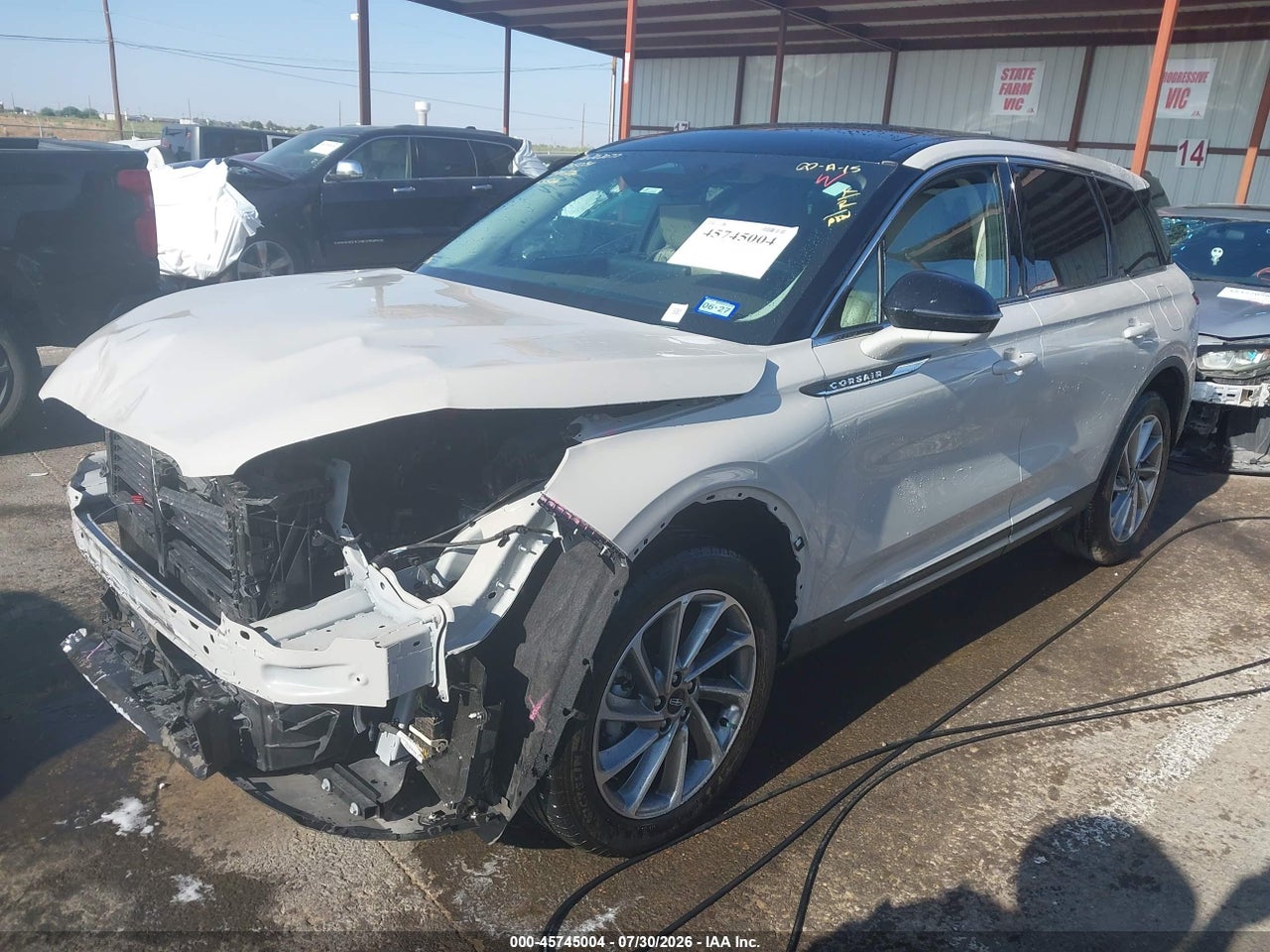 2023 LINCOLN CORSAIR STANDARD · 2/11