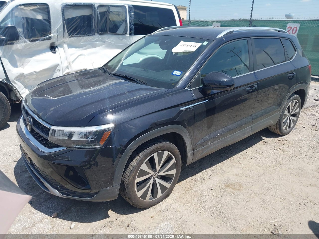 2024 VOLKSWAGEN TAOS 1.5T SE · 2/11