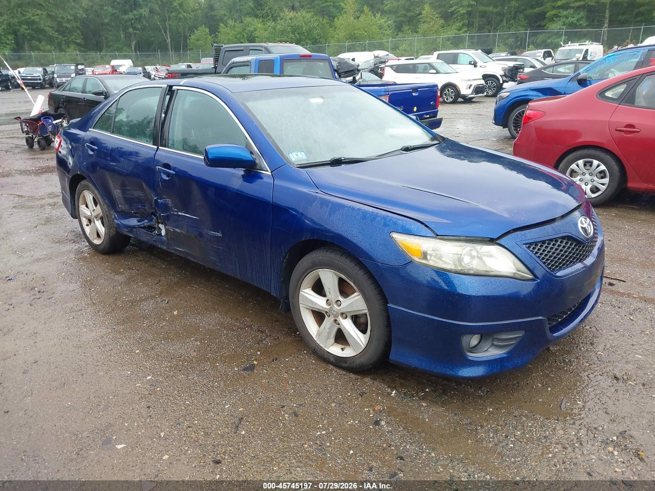 4T1BF3EK8BU****** · 2011 TOYOTA CAMRY SE