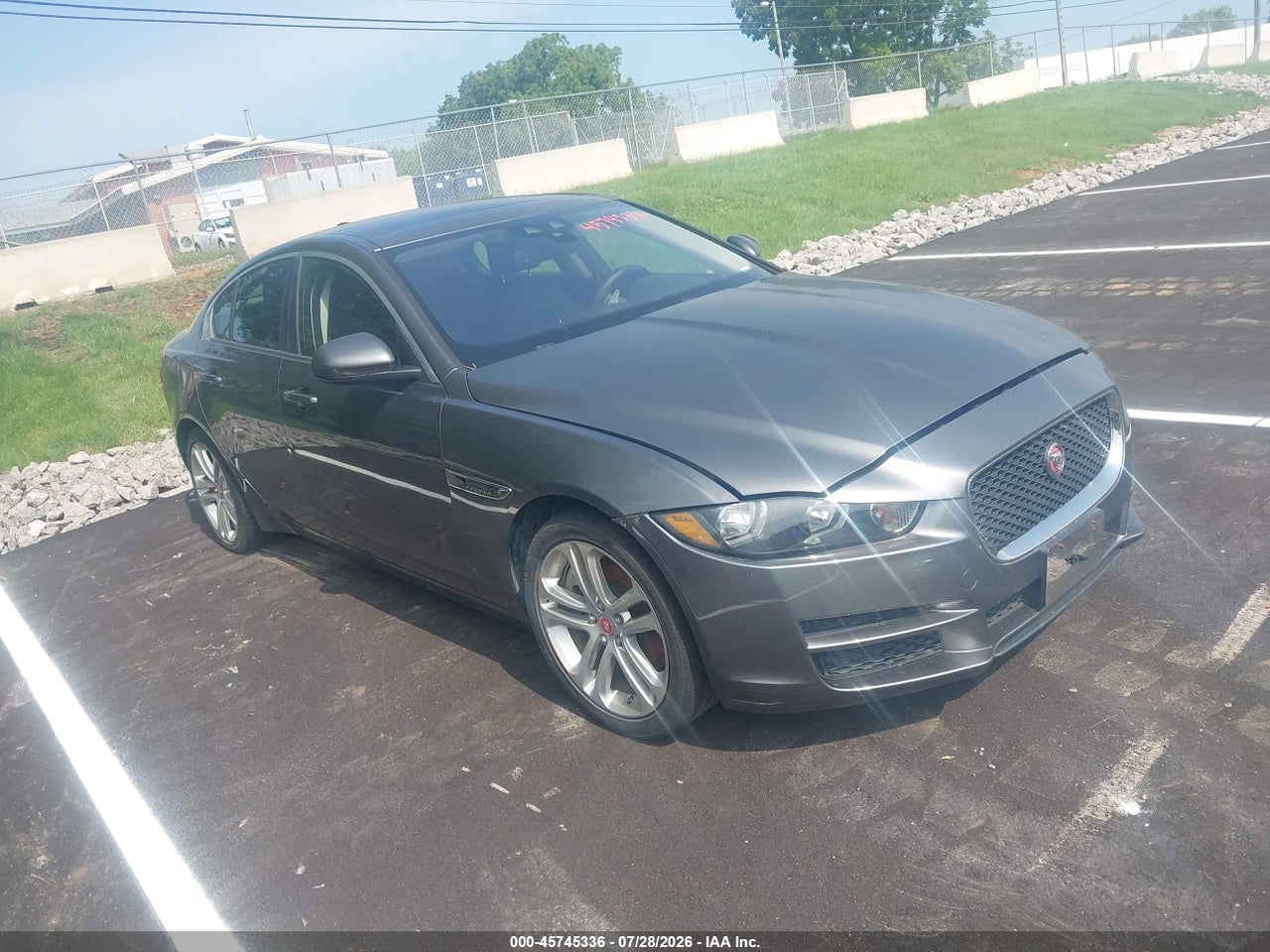 SAJAD4BV3HA****** · 2017 JAGUAR XE 35T PREMIUM