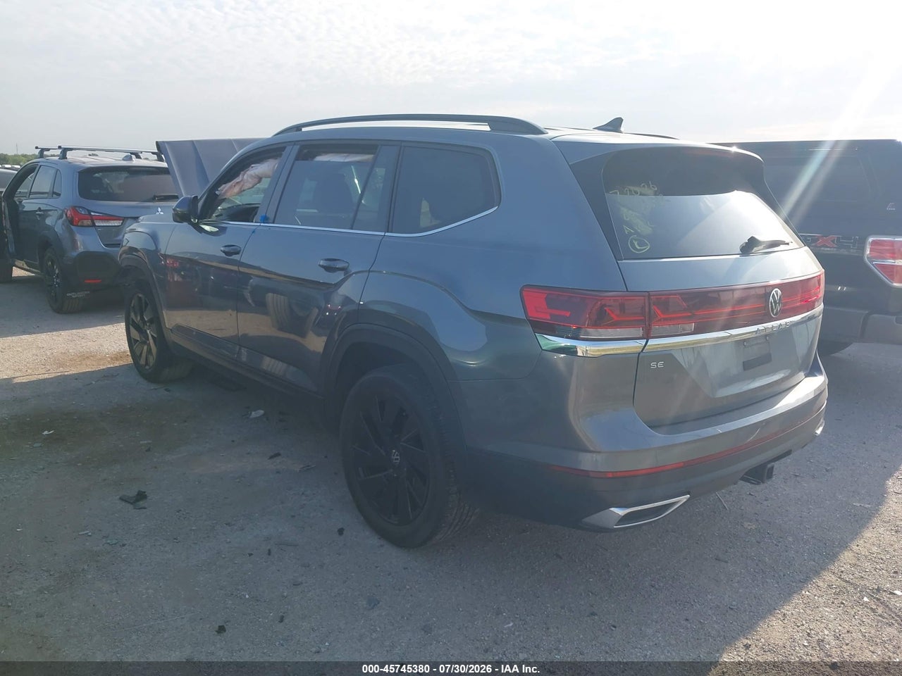 2025 VOLKSWAGEN ATLAS 2.0T SE W/TECHNOLOGY · 3/10