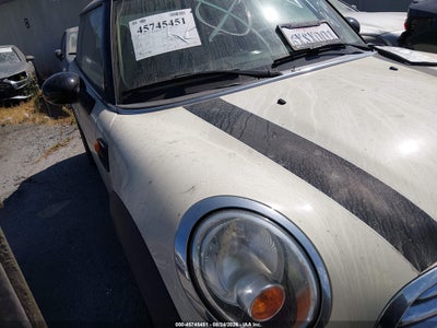 WMWSU3C56DT****** · 2013 MINI HARDTOP COOPER