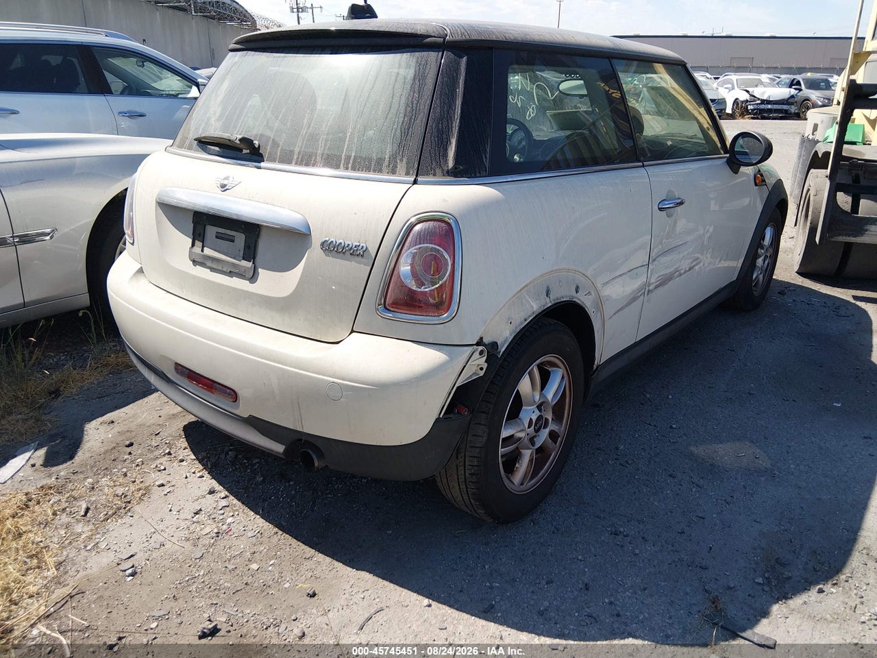 WMWSU3C56DT****** · 2013 MINI HARDTOP COOPER · 4/11
