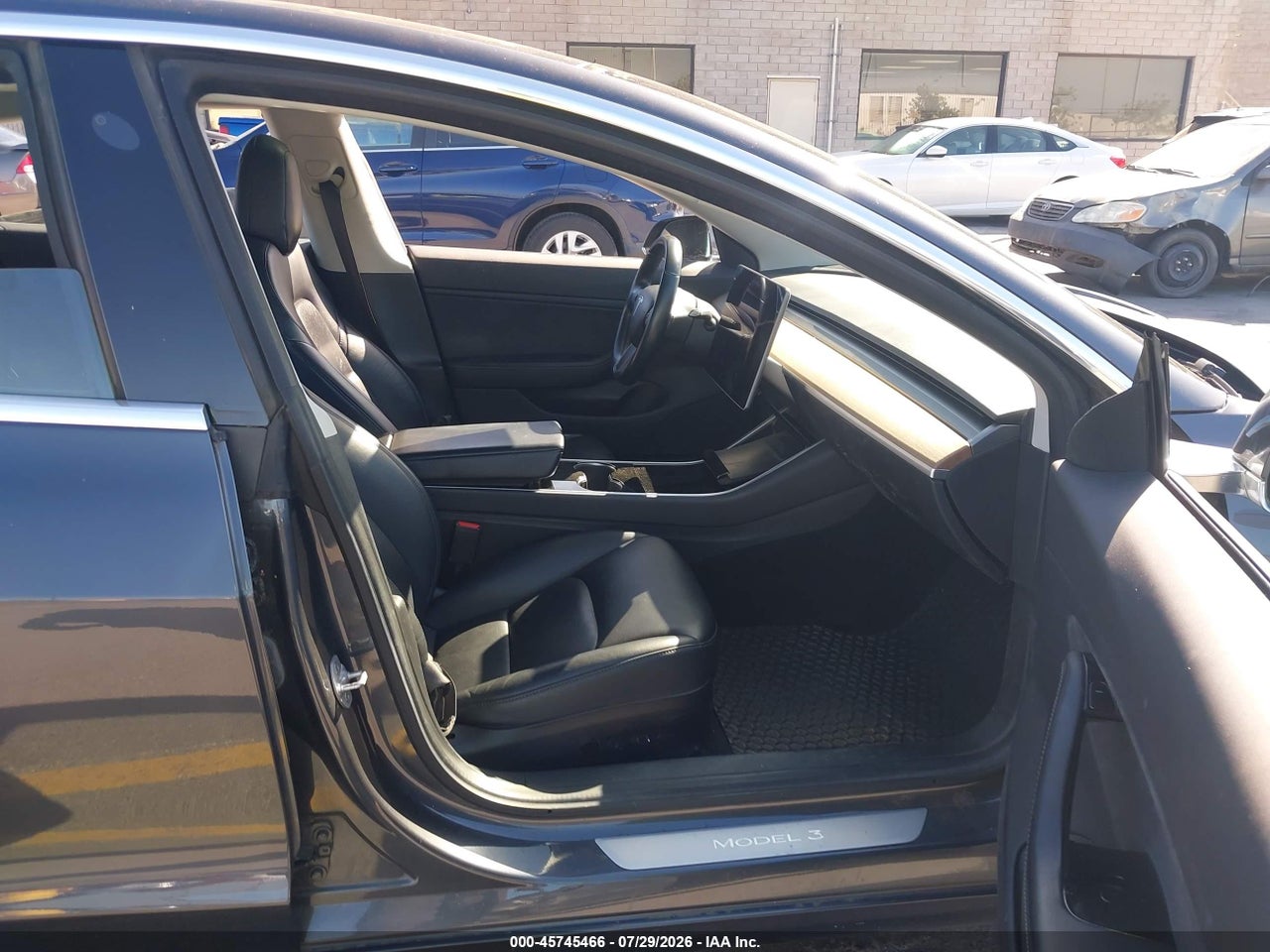 2018 TESLA MODEL 3 · 5/11
