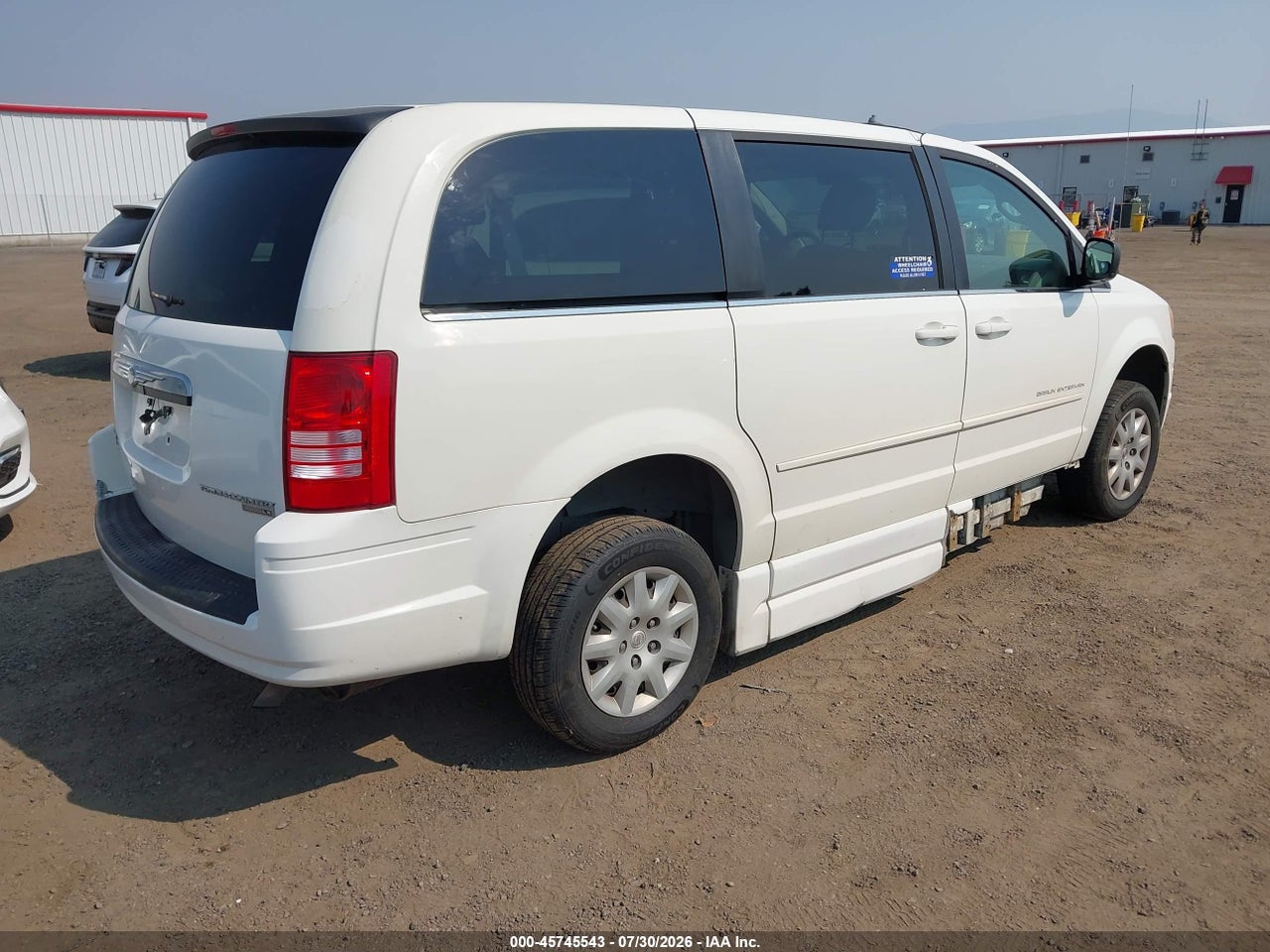 2009 CHRYSLER TOWN &amp; COUNTRY LX · 4/11