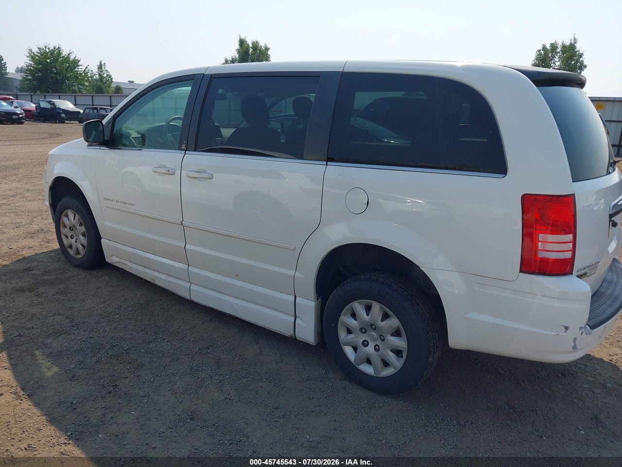 2009 CHRYSLER TOWN &amp; COUNTRY LX · 3/11
