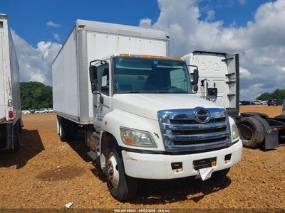 5PVNE8JV2B4****** · 2011 HINO 258/268