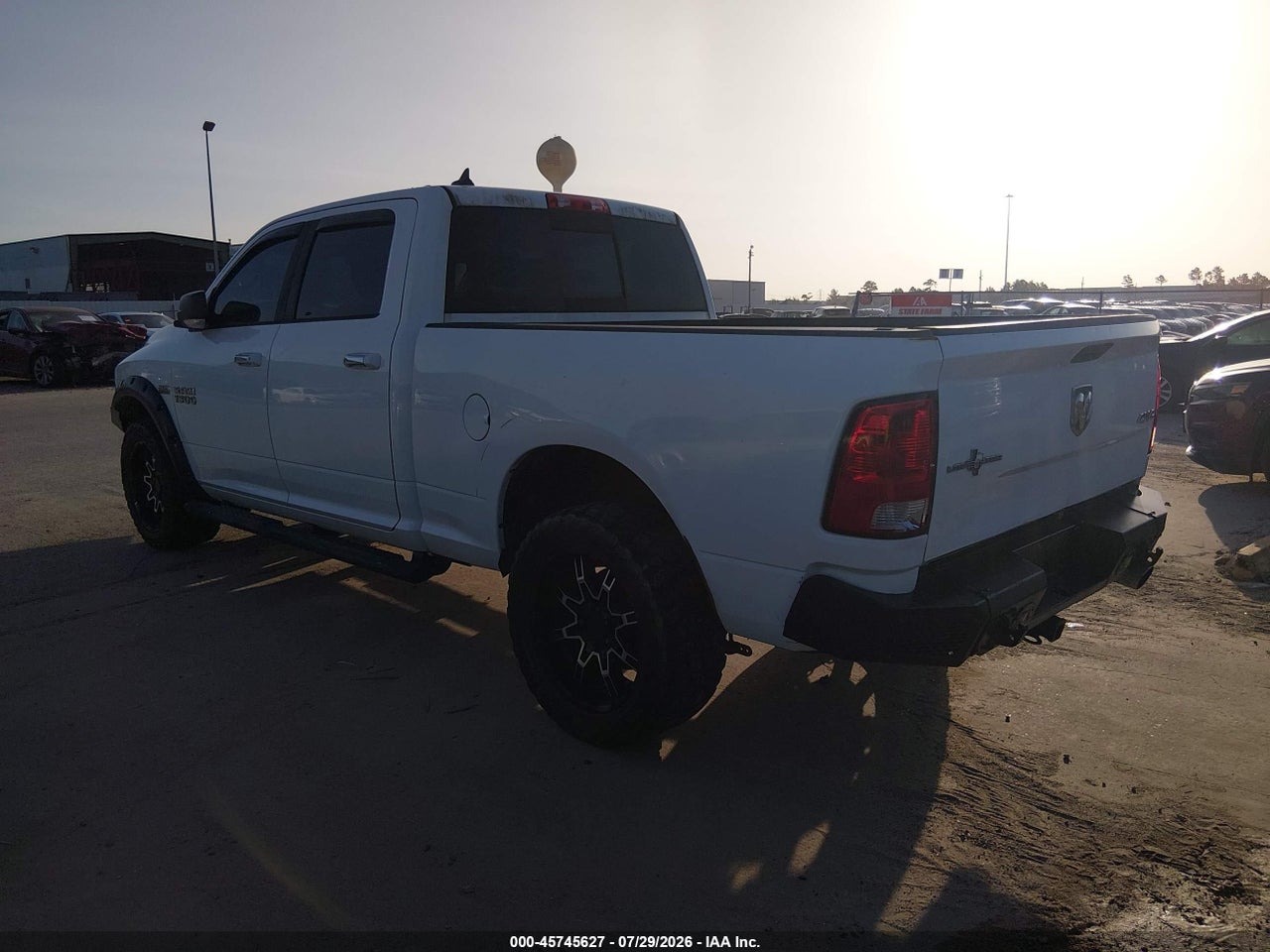 2017 RAM 1500 LONE STAR  4X4 6'4 BOX · 3/11