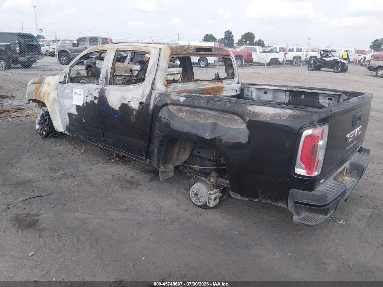 2022 GMC CANYON 4WD  SHORT BOX AT4 - CLOTH · 3/10