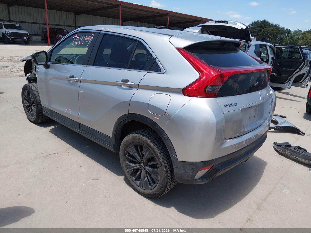 2018 MITSUBISHI ECLIPSE CROSS LE · 3/11