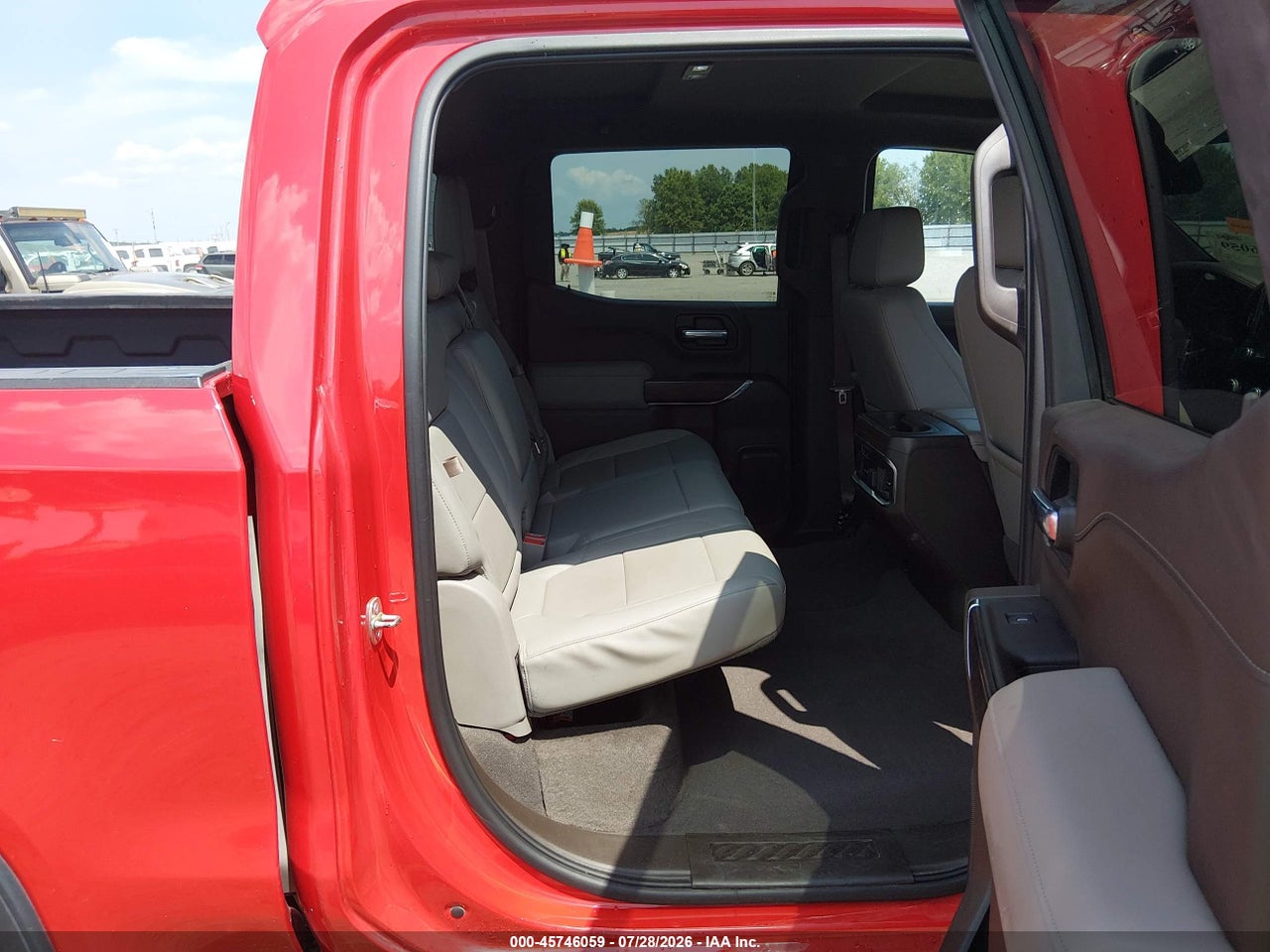 3GTU9DED6KG****** · 2019 GMC SIERRA 1500 SLT · 8/11