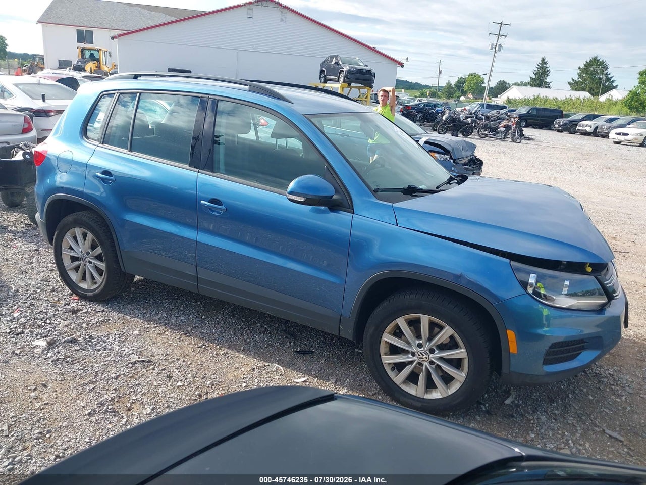 2017 VOLKSWAGEN TIGUAN 2.0T/2.0T S