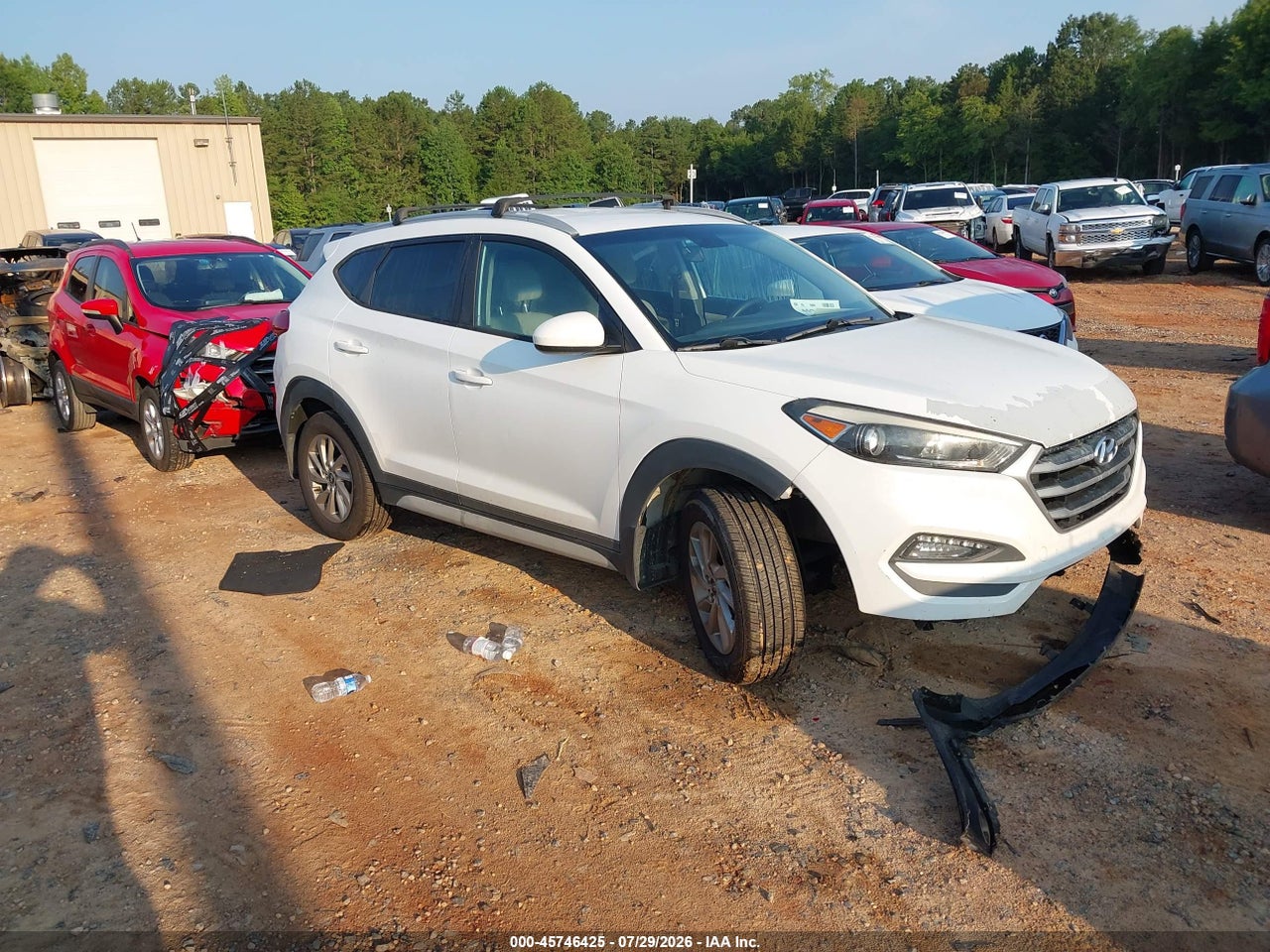 KM8J33A46HU****** · 2017 HYUNDAI TUCSON SE