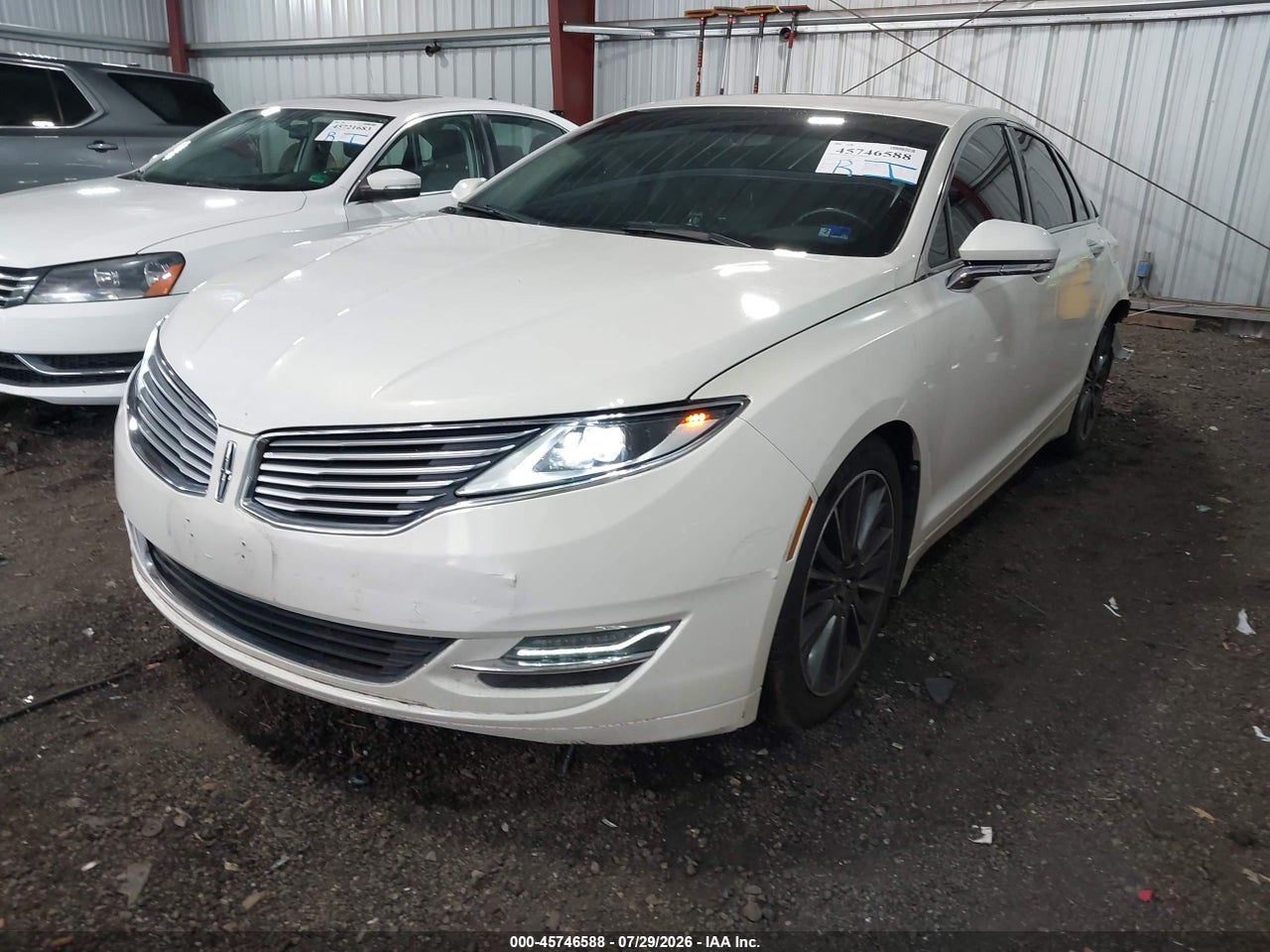 2013 LINCOLN MKZ · 2/11