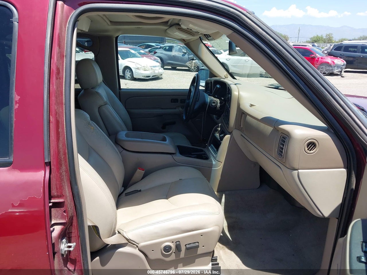 2004 GMC YUKON XL 1500 SLT · 5/11