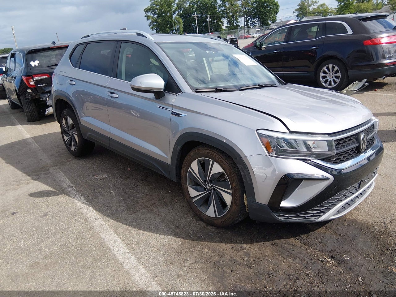 3VVVX7B27RM****** · 2024 VOLKSWAGEN TAOS 1.5T SE