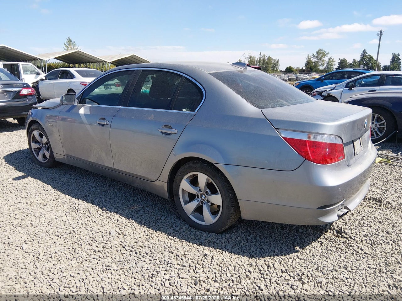 2004 BMW 530I · 3/11