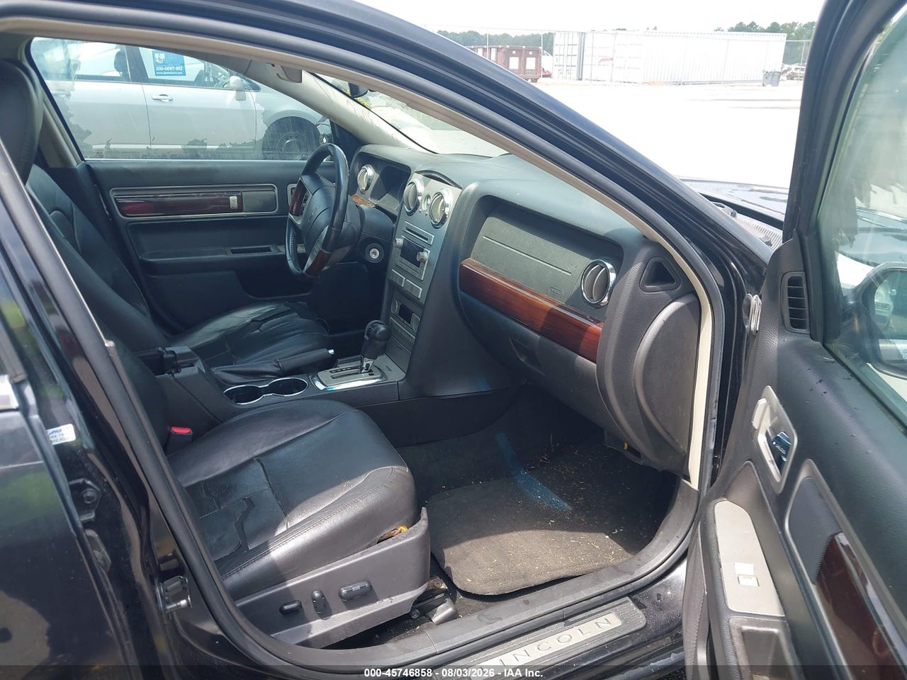 2009 LINCOLN MKZ · 5/11