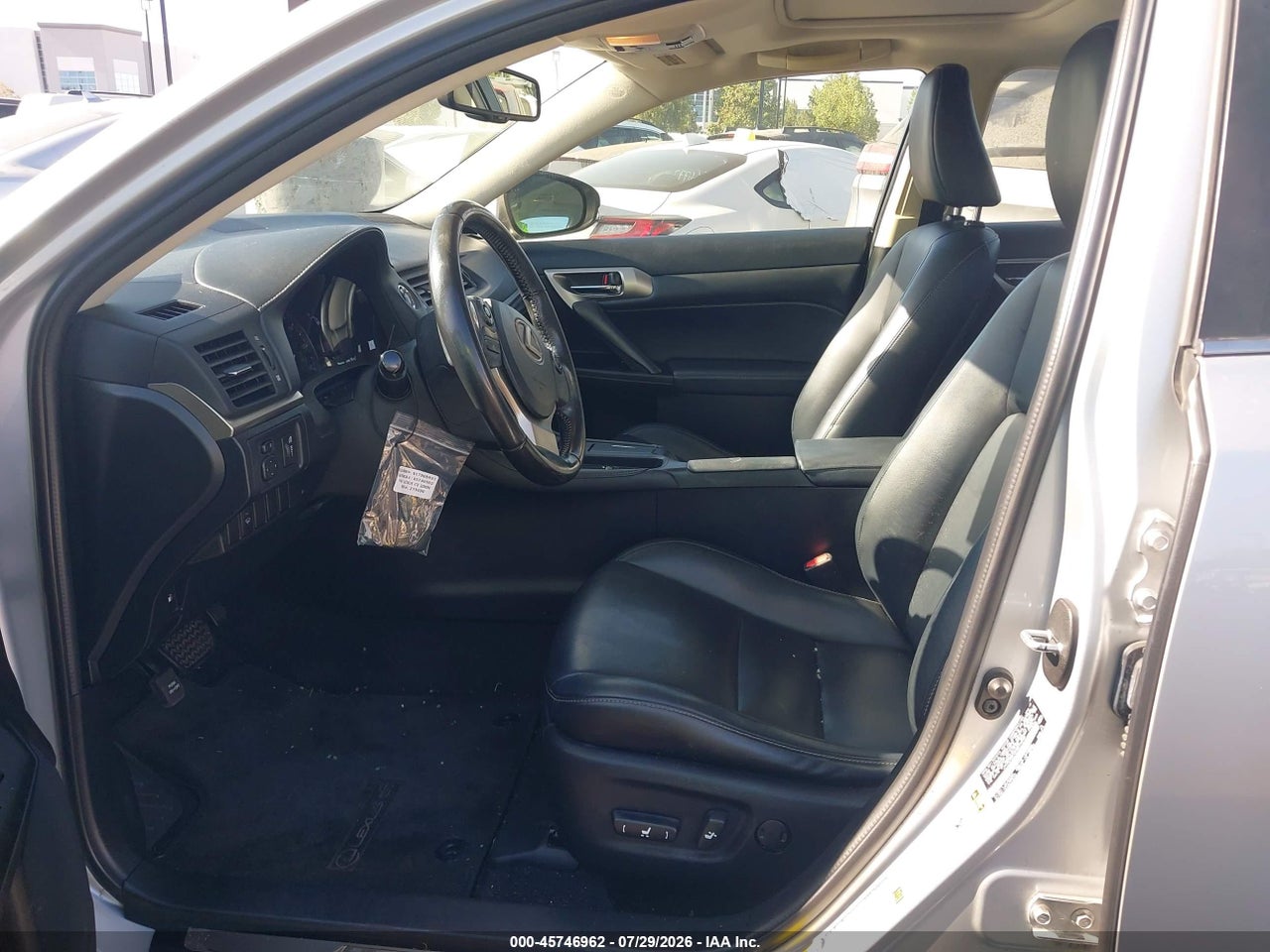 2016 LEXUS CT 200H · 5/11