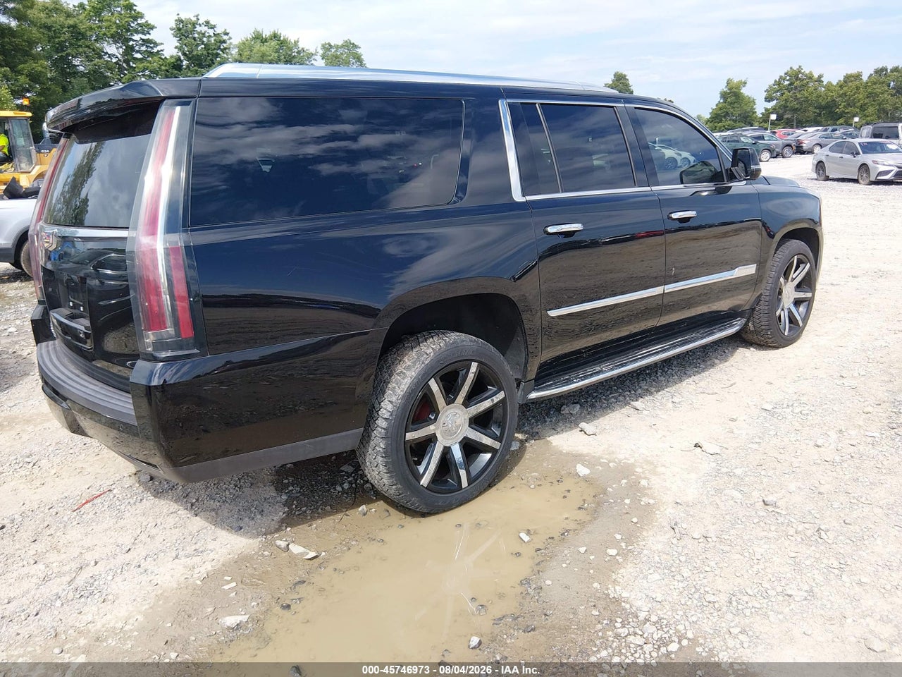 2015 CADILLAC ESCALADE ESV LUXURY · 4/11