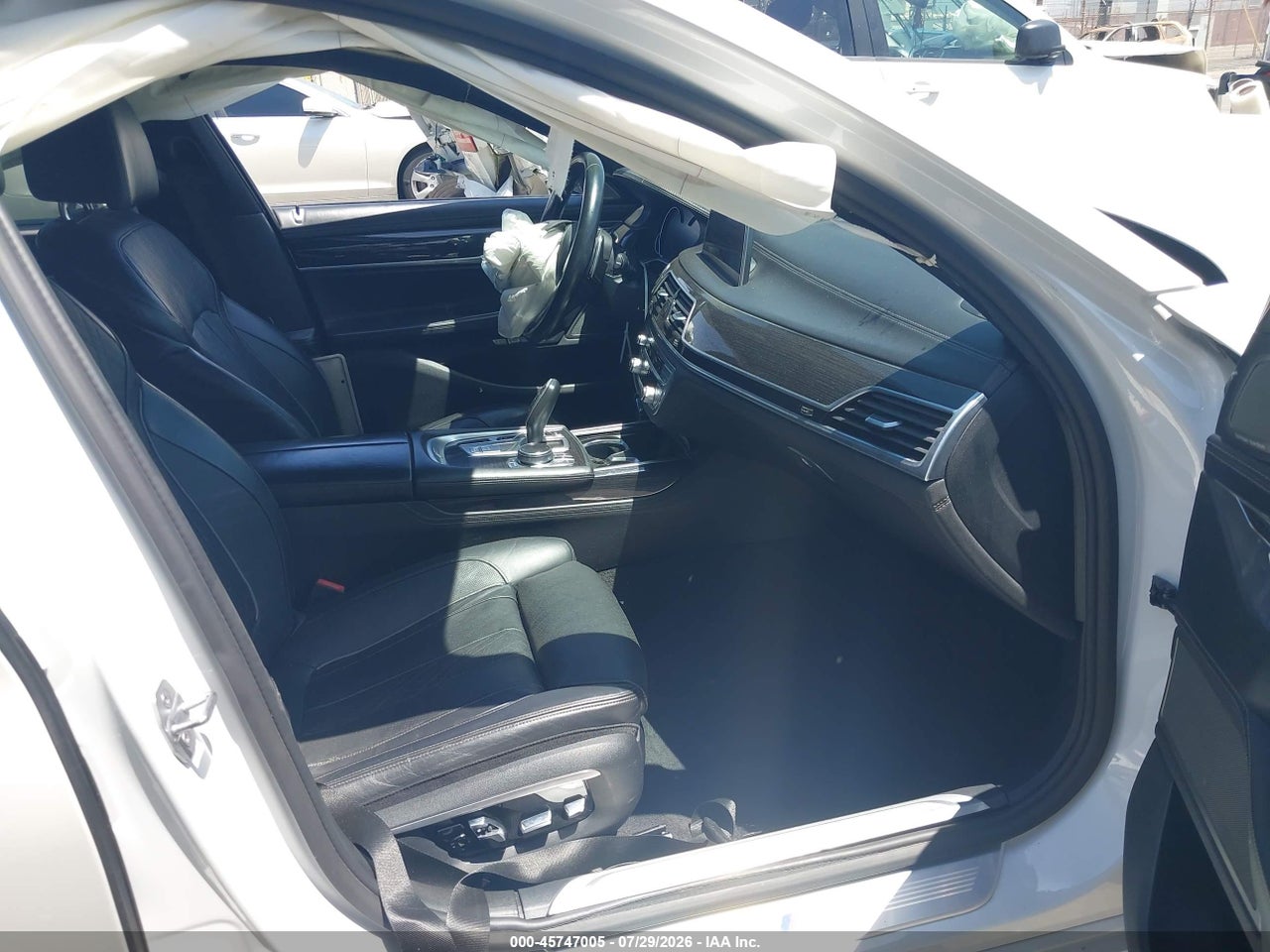 2016 BMW 740I · 5/11