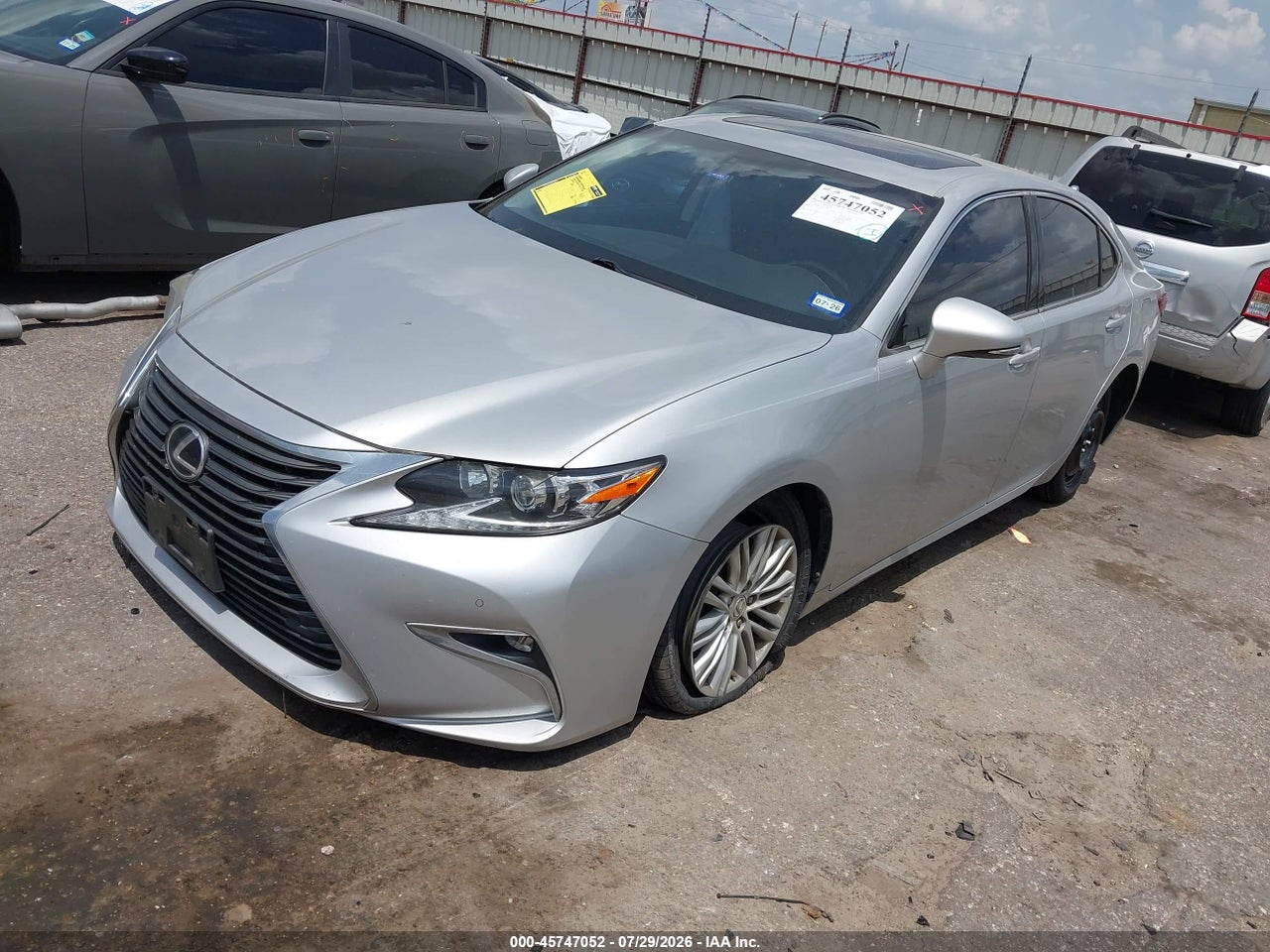 2016 LEXUS ES 350 · 2/11