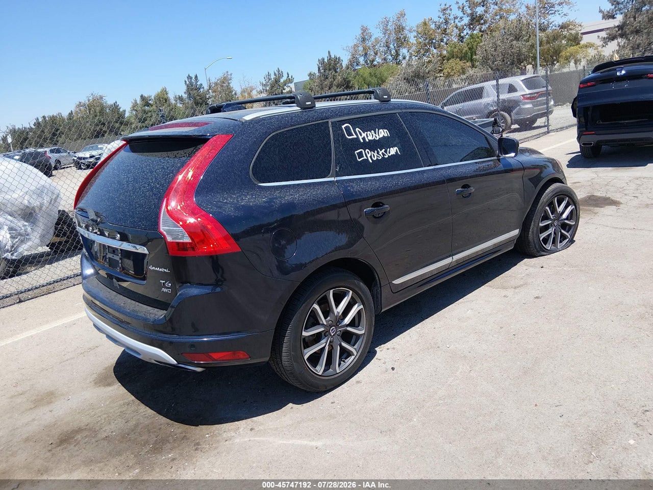 2017 VOLVO XC60 T6 DYNAMIC · 4/11