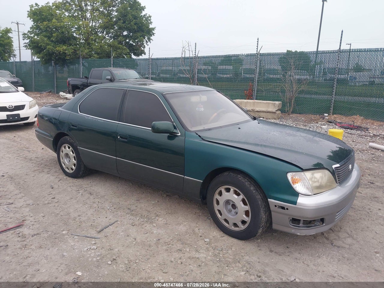 JT8BH28FXX0****** · 1999 LEXUS LS 400