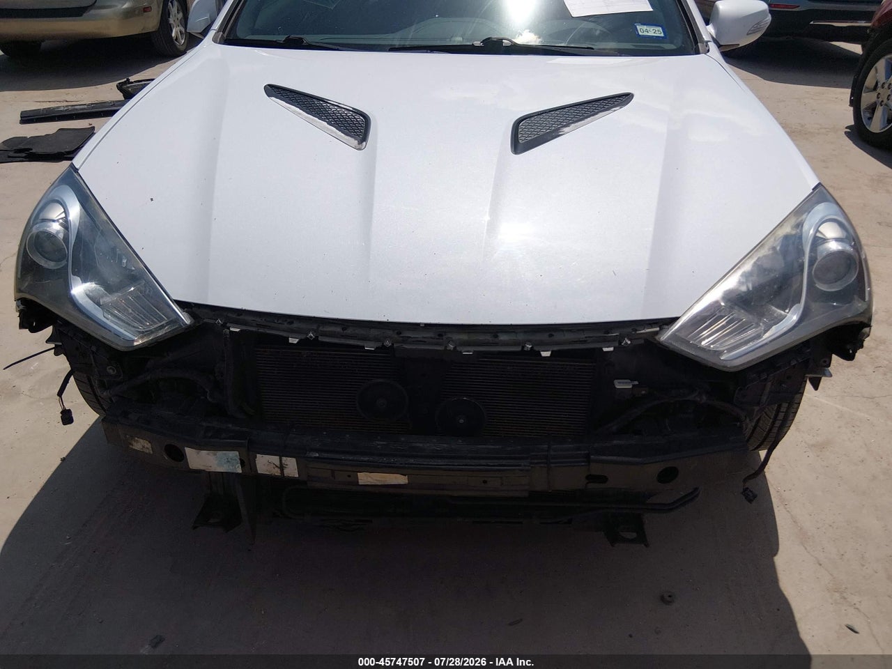 2016 HYUNDAI GENESIS 3.8 BASE · 6/11