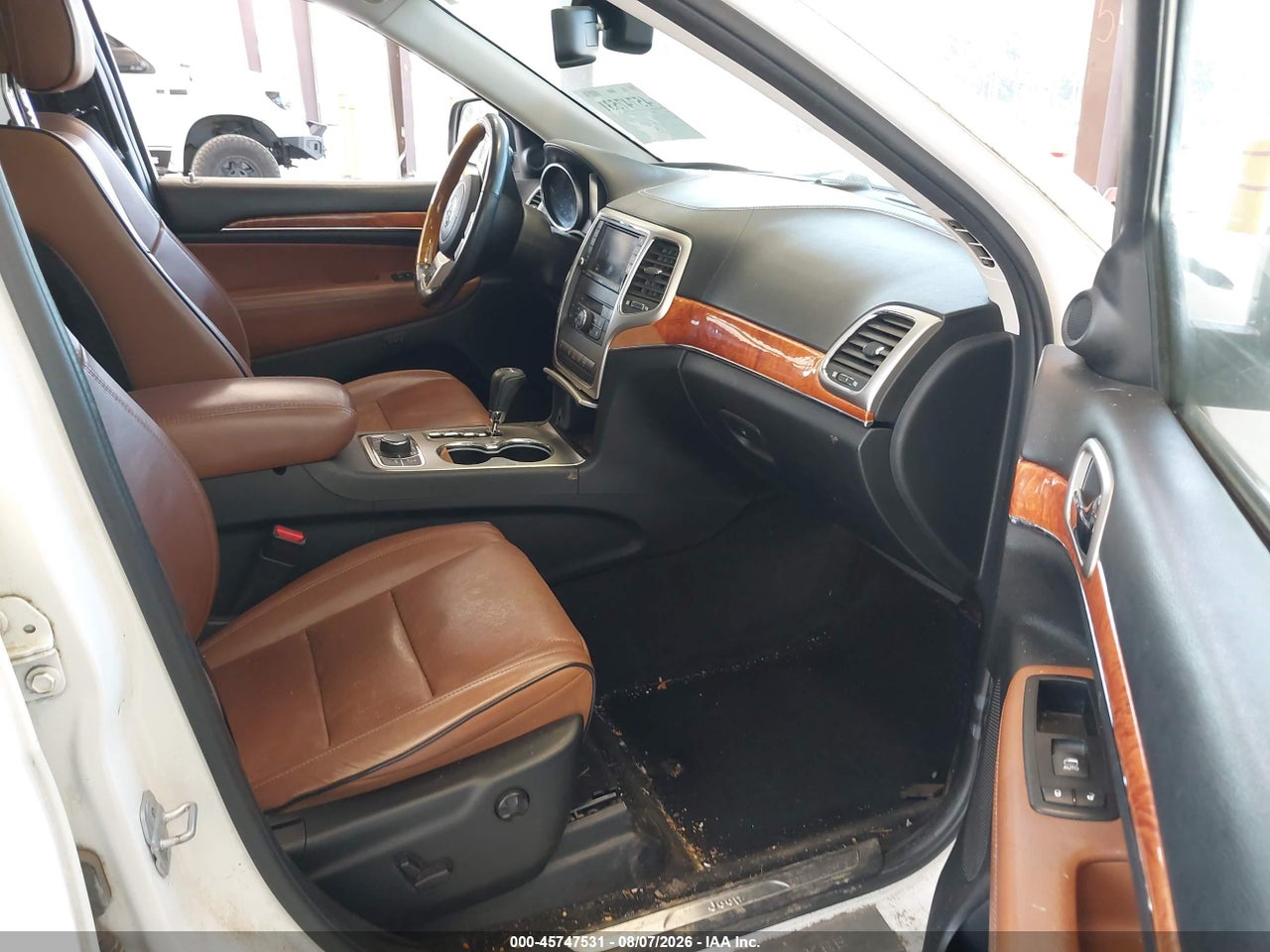 2011 JEEP GRAND CHEROKEE OVERLAND · 5/11