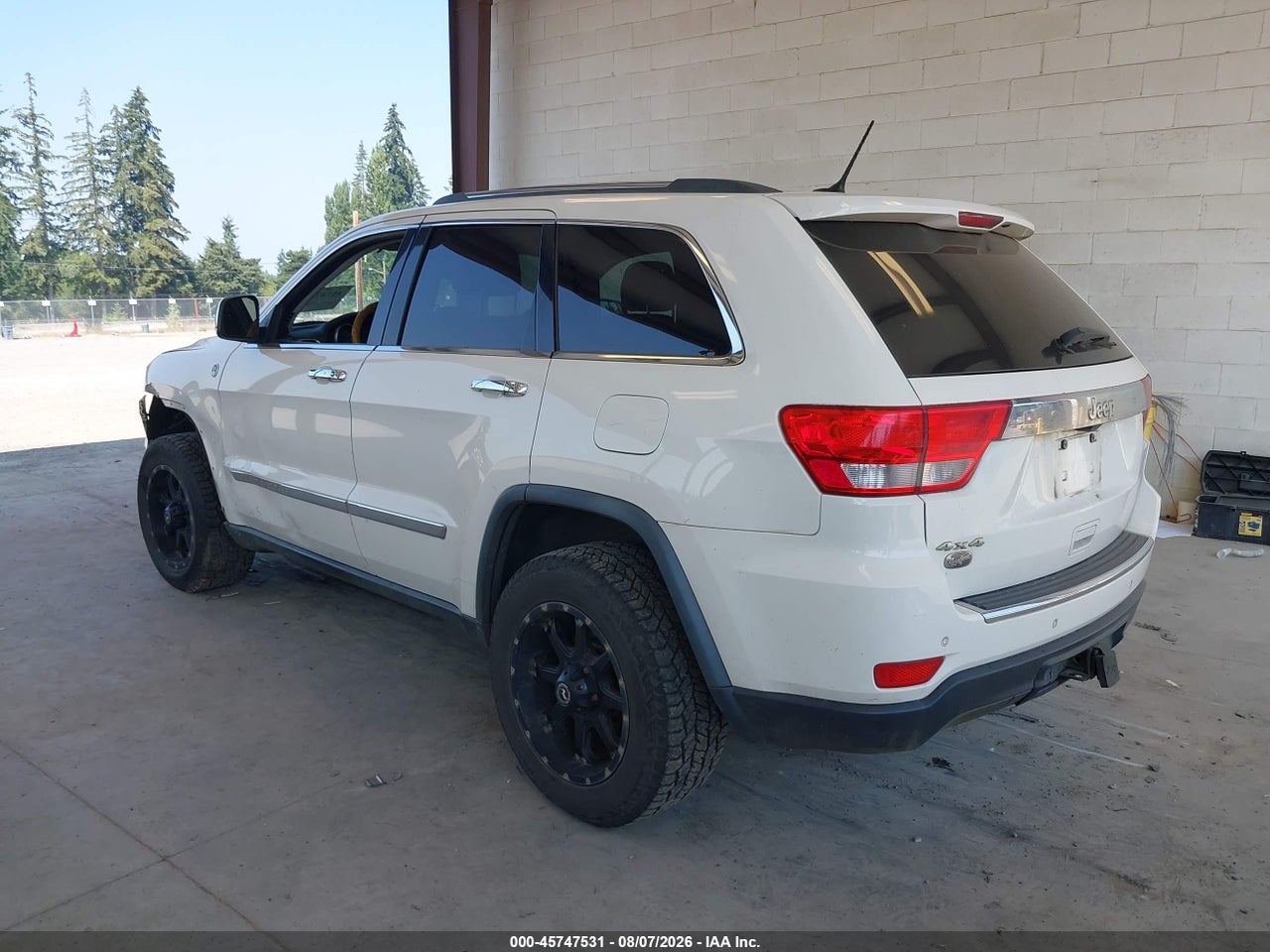 2011 JEEP GRAND CHEROKEE OVERLAND · 3/11