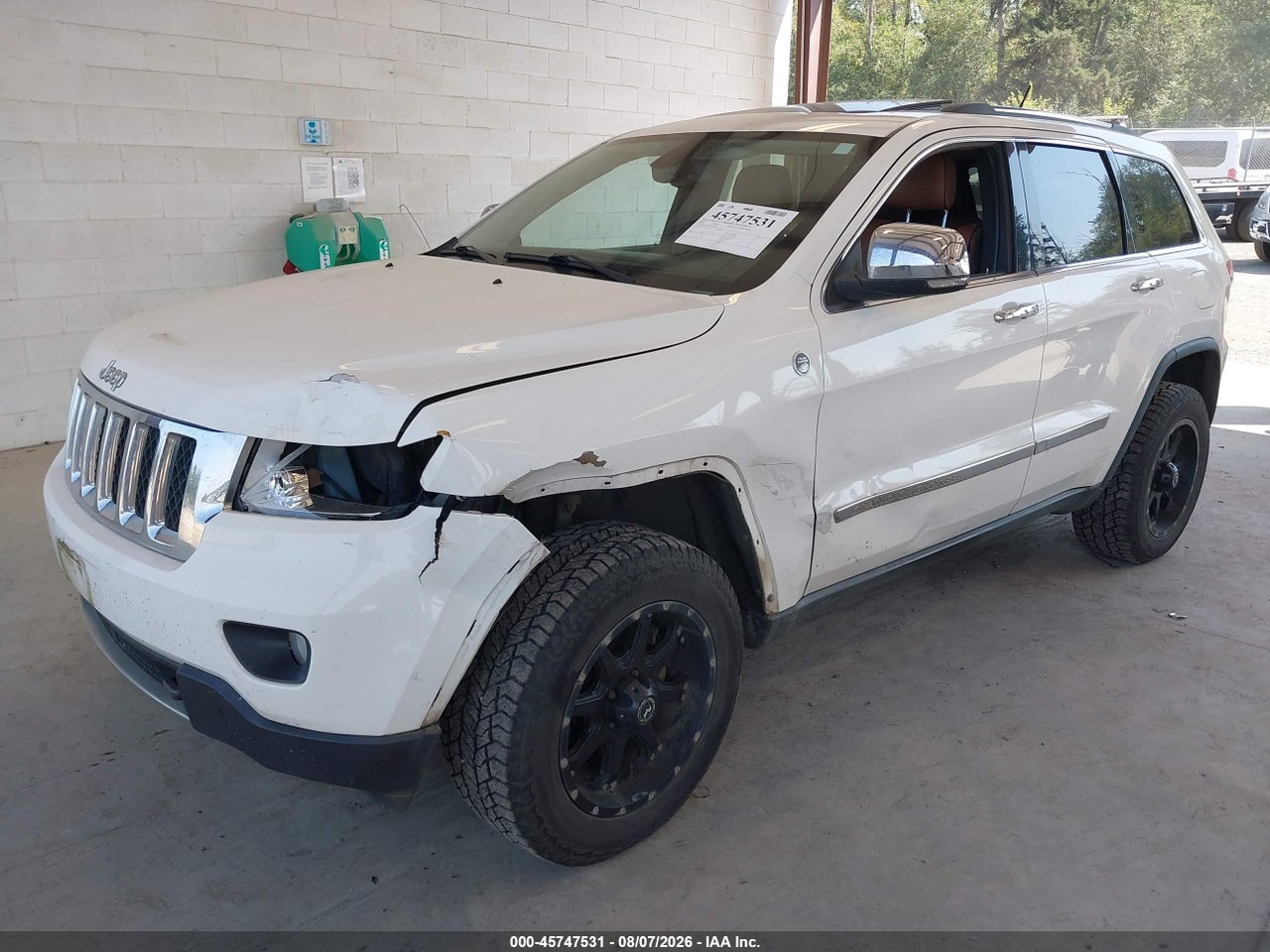 2011 JEEP GRAND CHEROKEE OVERLAND · 2/11