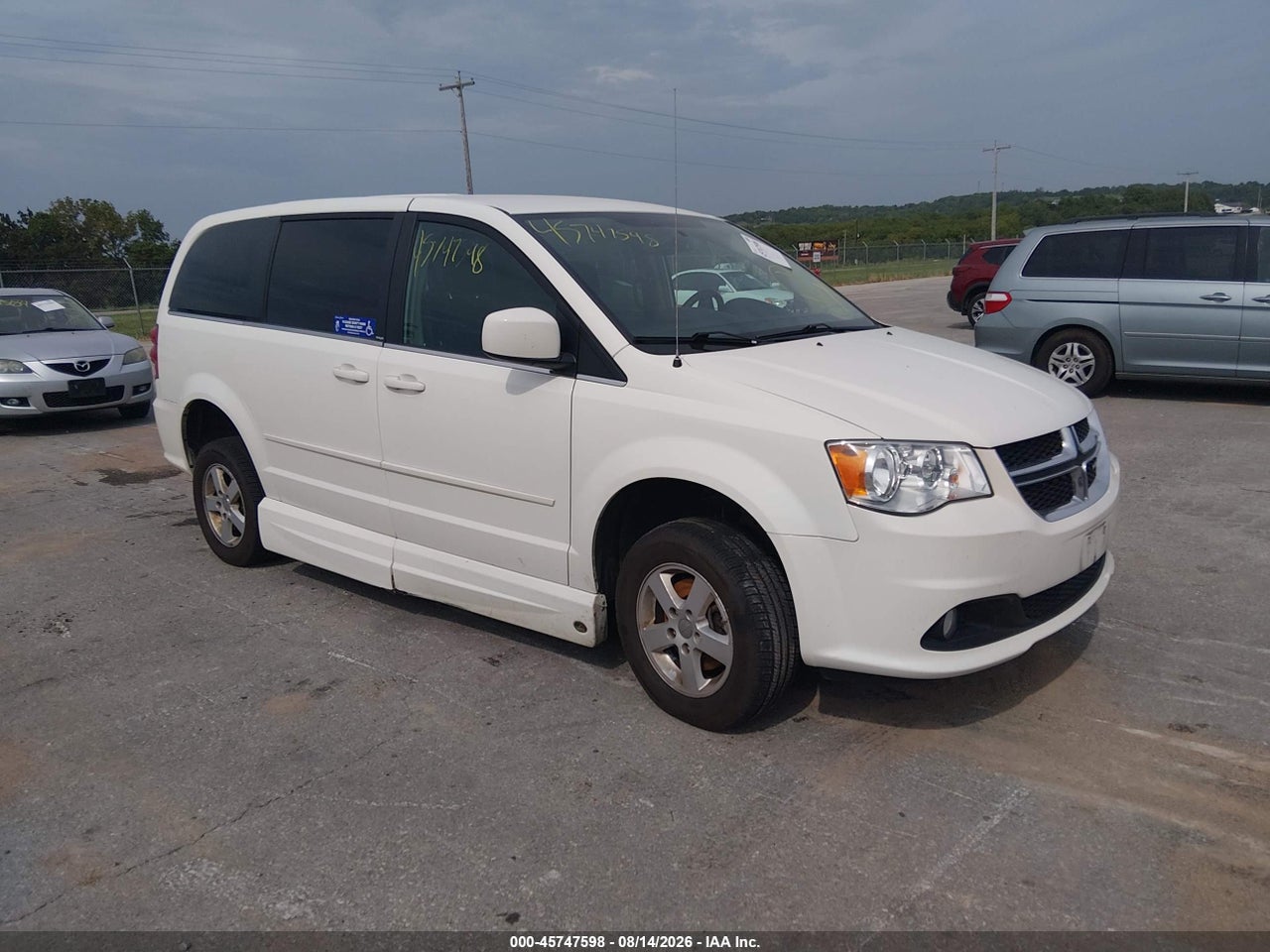 2C4RDGDG5CR****** · 2012 DODGE GRAND CARAVAN CREW