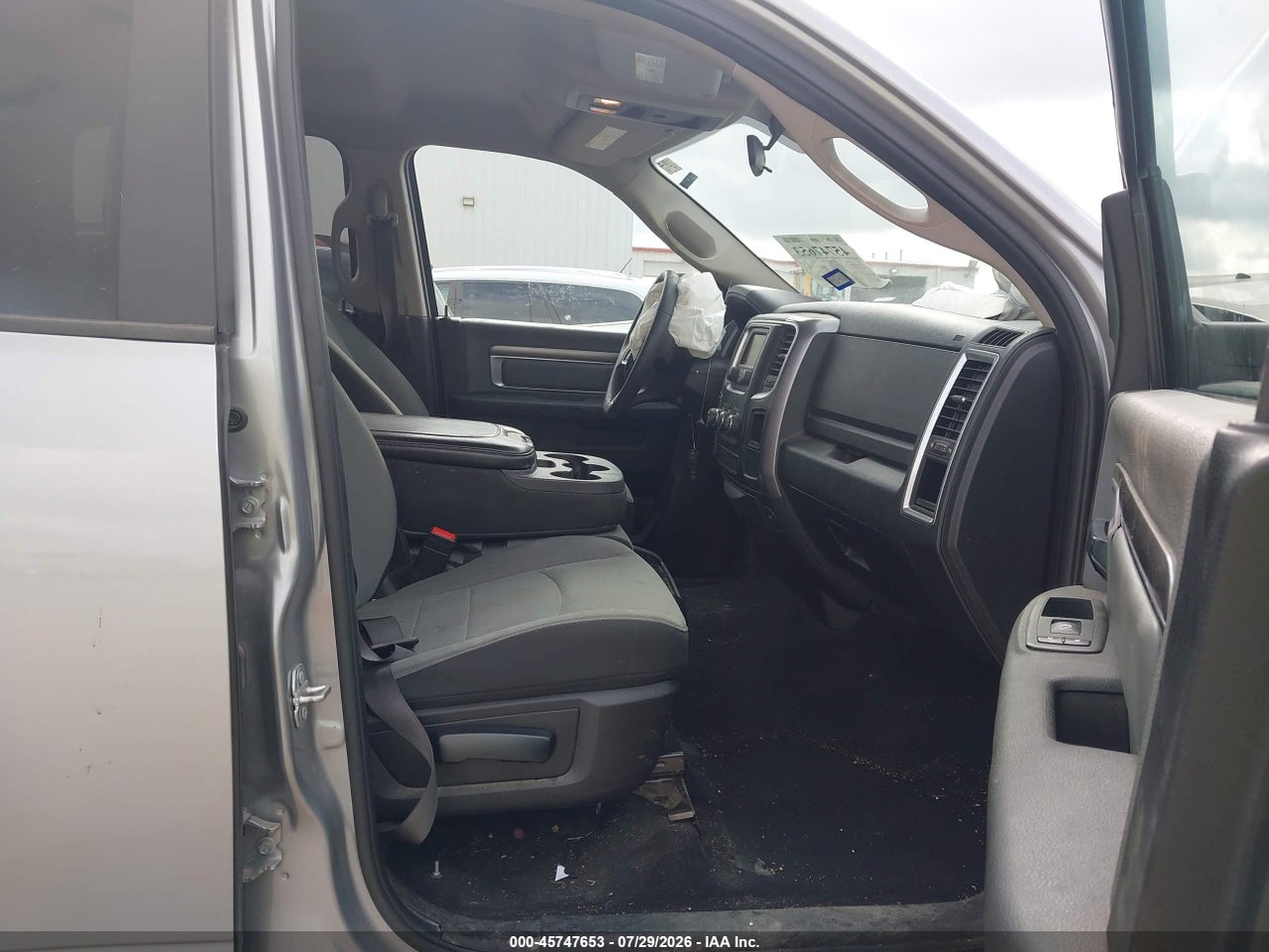 2021 RAM 1500 CLASSIC SLT  4X4 6'4 BOX · 5/11