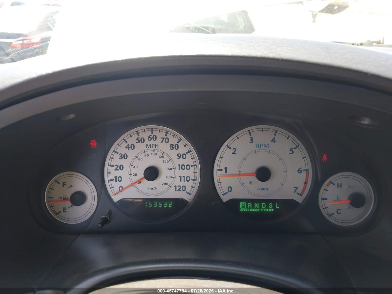 2C4GP44R55R****** · 2005 CHRYSLER TOWN &amp; COUNTRY LX · 7/10