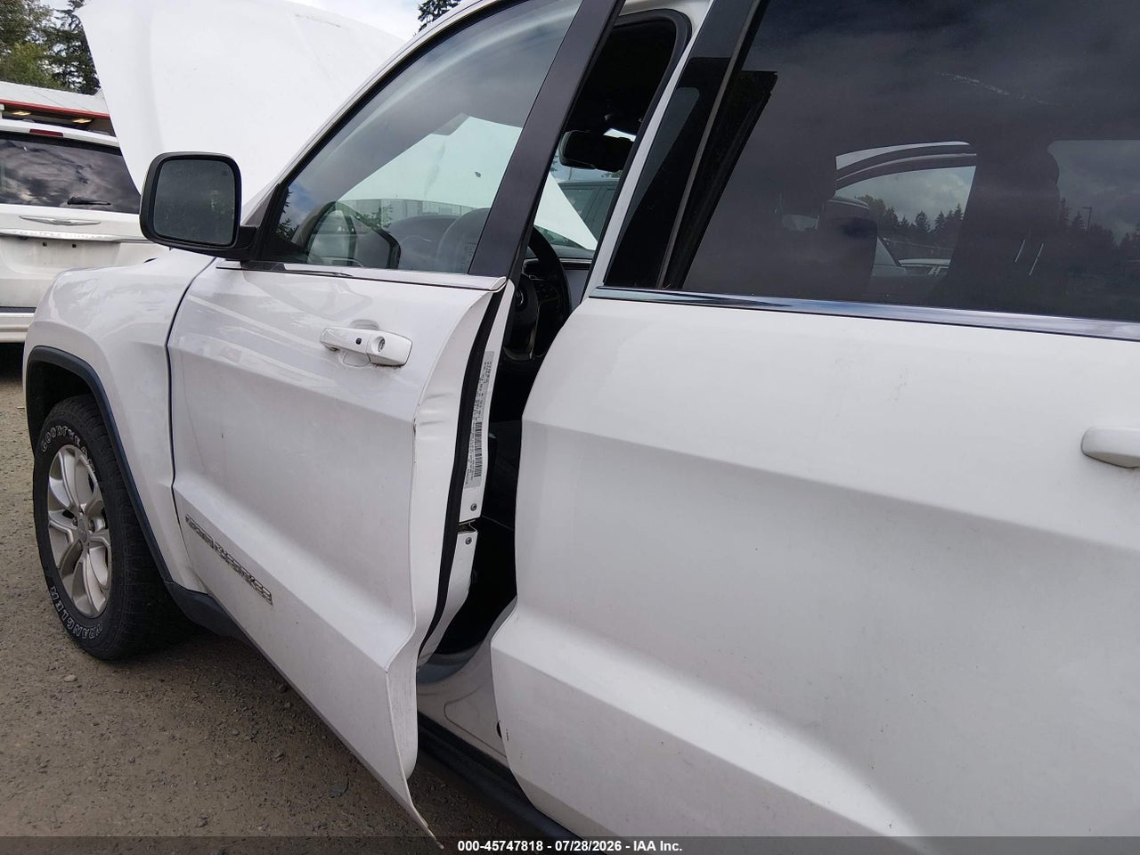 2016 JEEP GRAND CHEROKEE LAREDO · 6/11