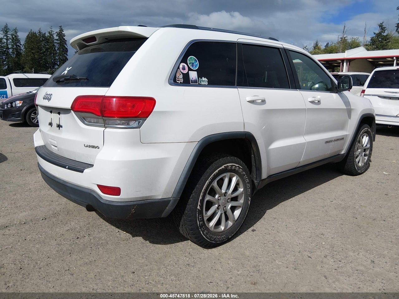 2016 JEEP GRAND CHEROKEE LAREDO · 4/11