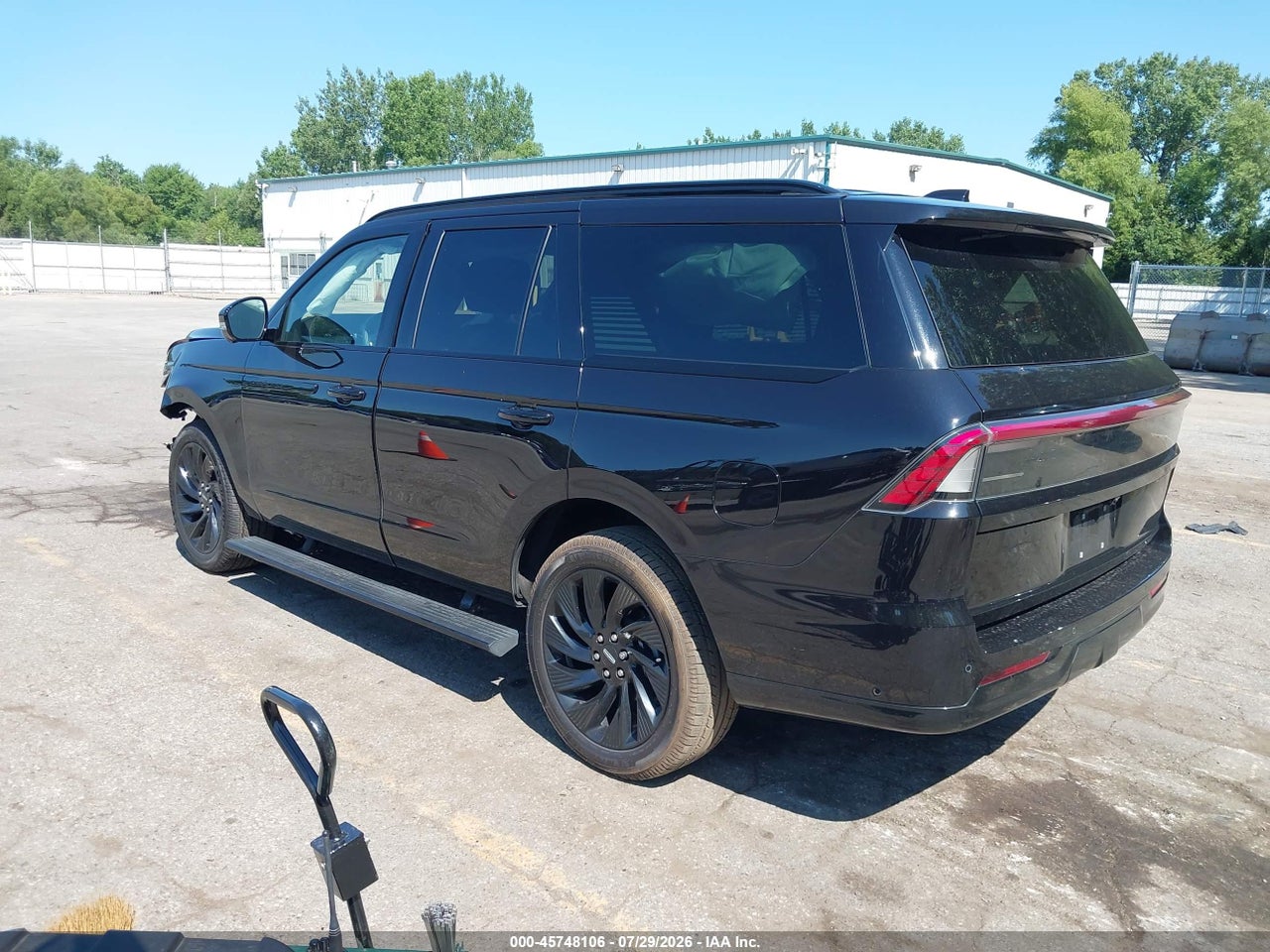 2025 LINCOLN NAVIGATOR RESERVE · 3/11